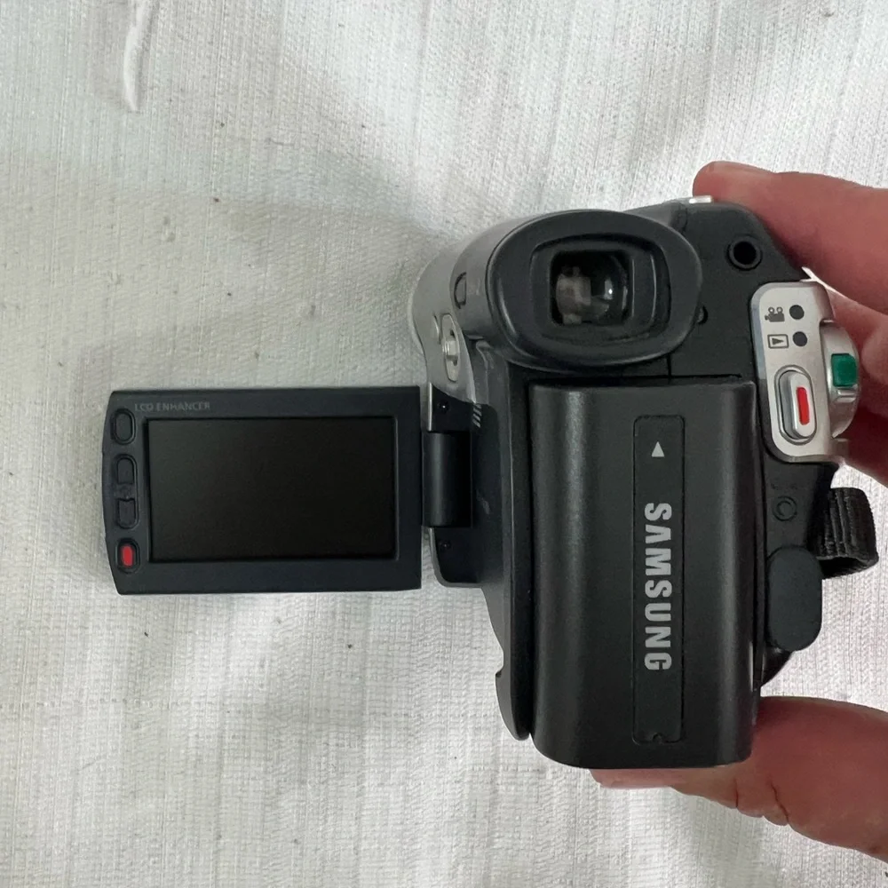Samsung‎ Digital camcorder needs new battery
